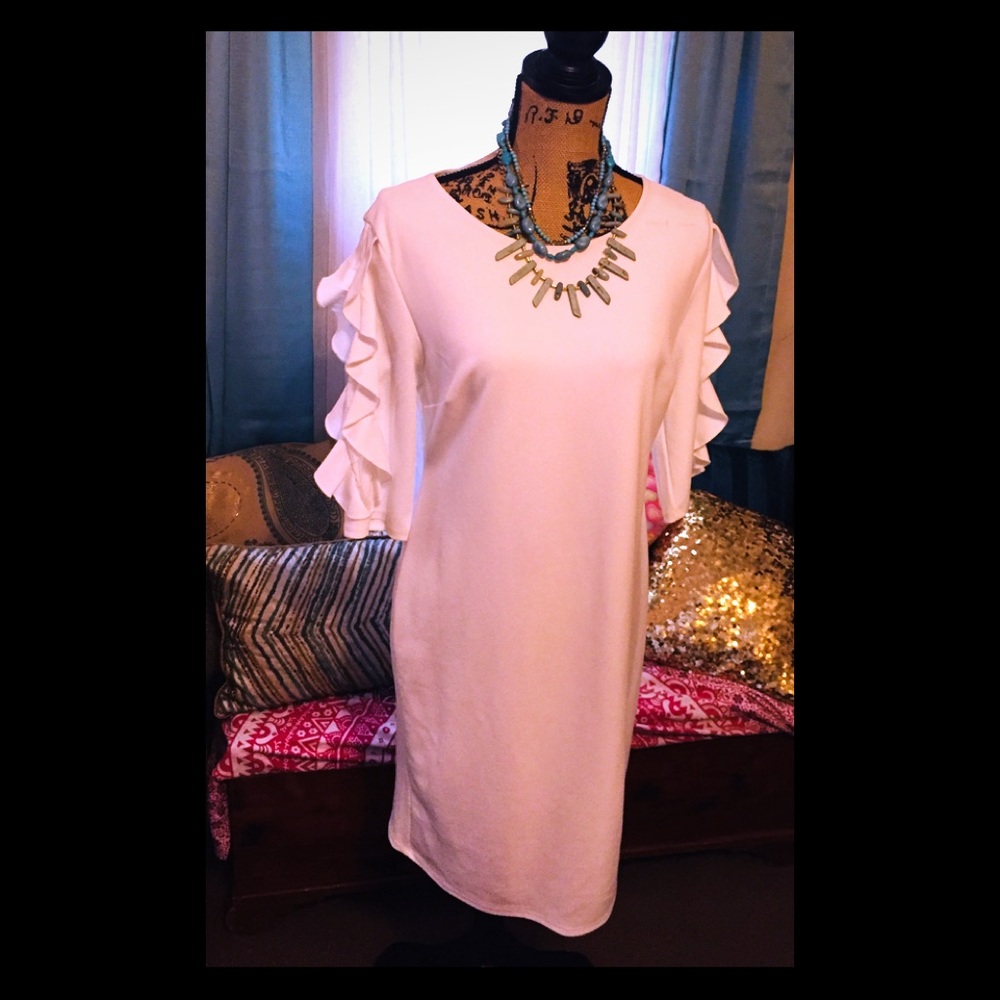 Bright white knee length dress by EST 1946 NWT